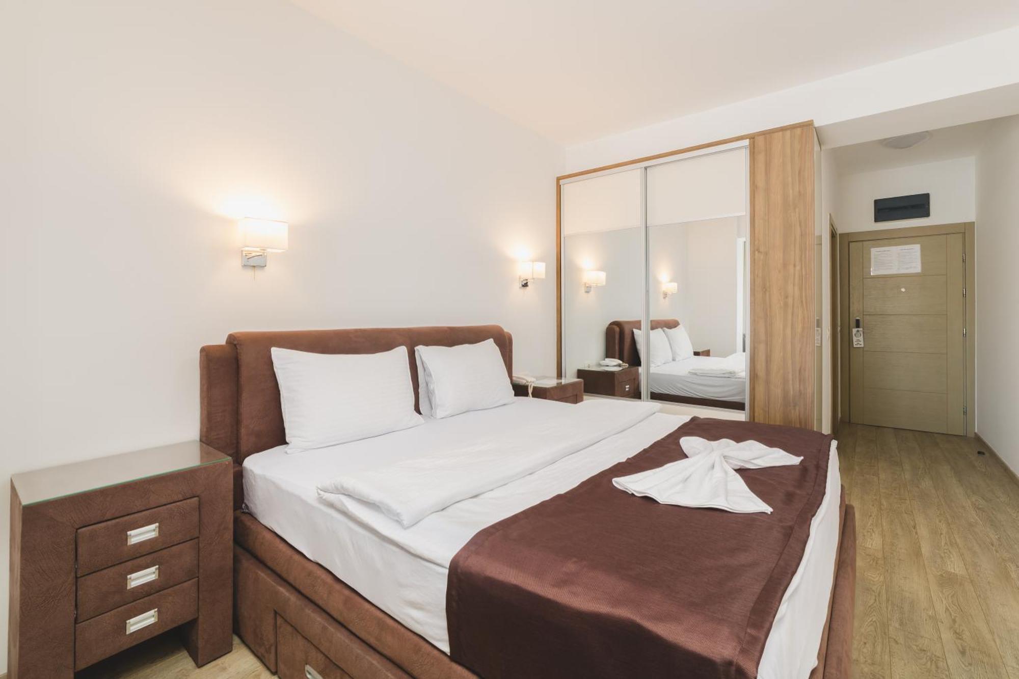 Hotel 219 Budva Eksteriør billede
